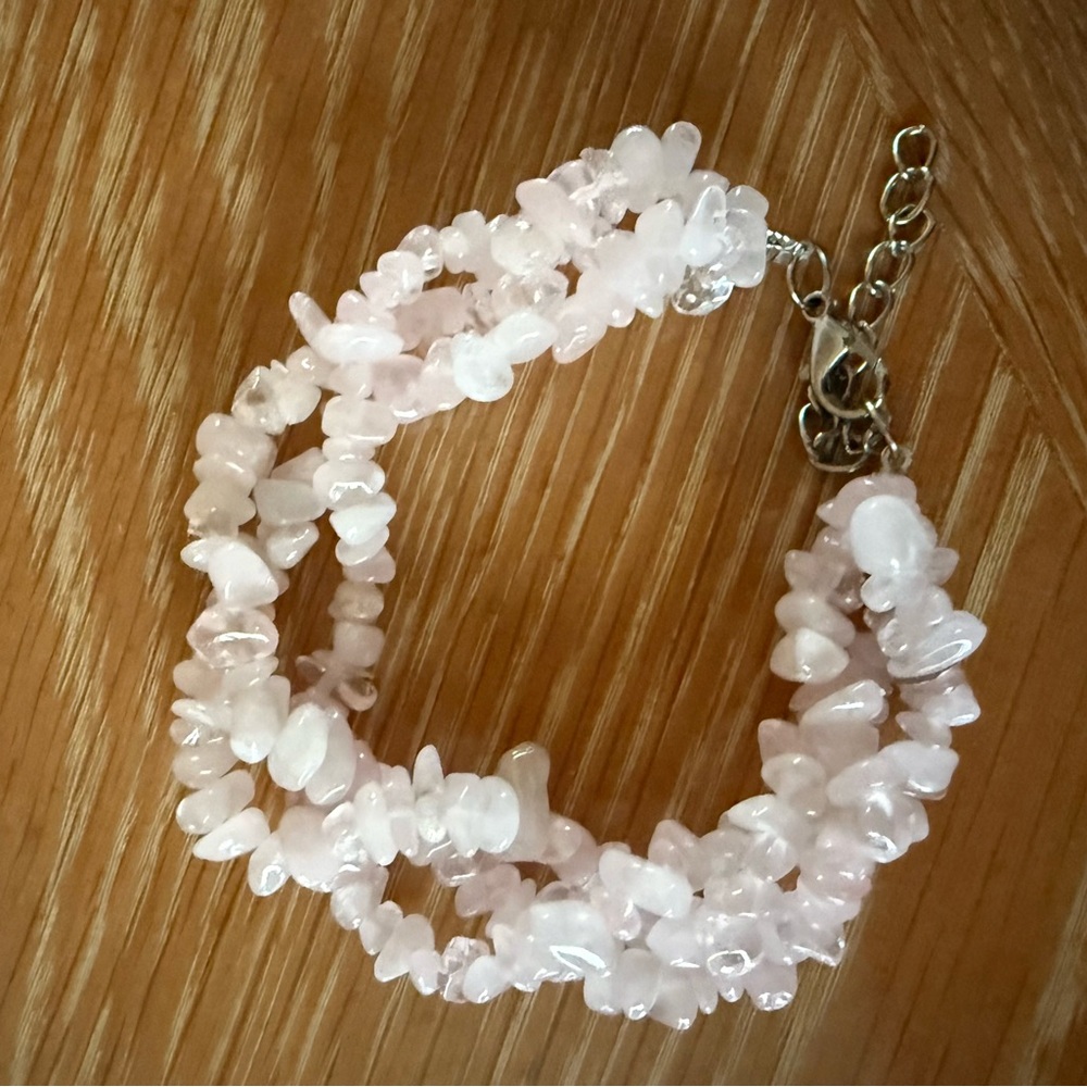 Elegant Natural Quartz Bracelet - New
